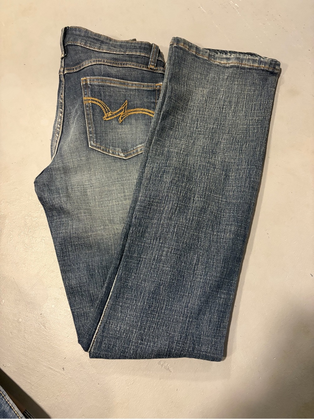 Women’s Blue Bootcut Jeans - Classic Denim